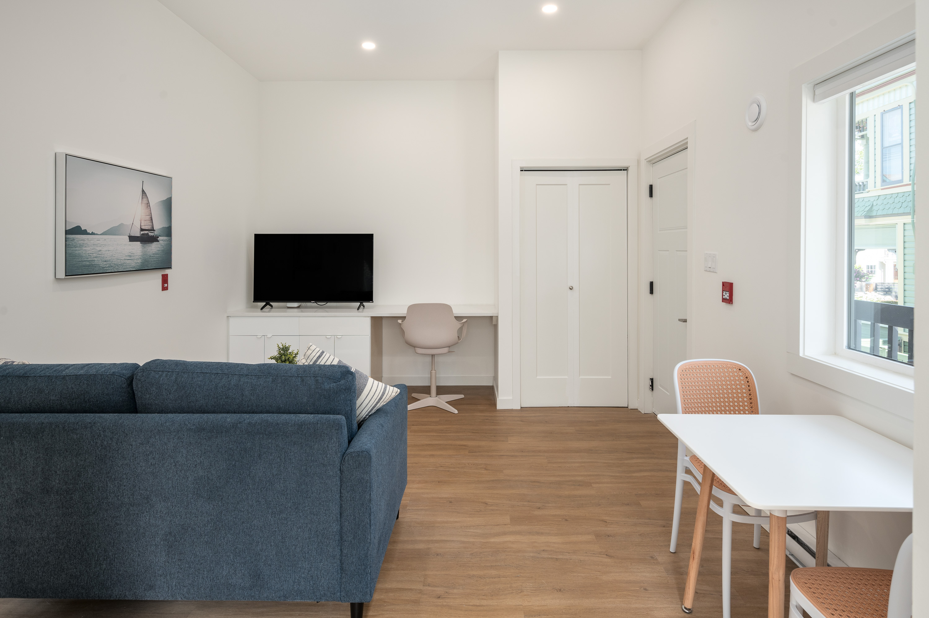 New King 1-Bedroom by the Ocean